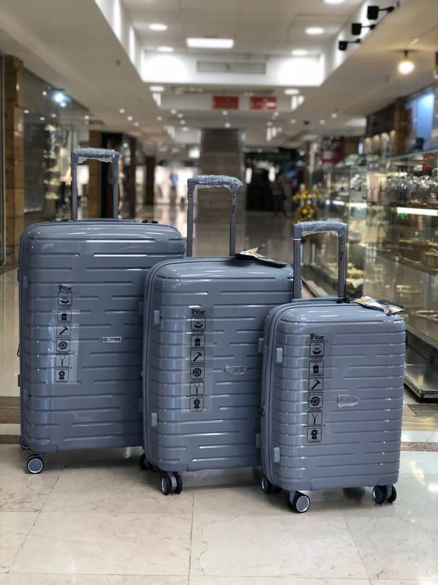 چمدان ریبار مدل 2035 سایز متوسط "24